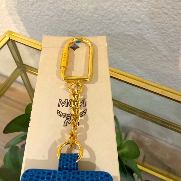 MCM Keychain/Bag Charm, Vintage. NIB. EUC - Picture 9 of 9